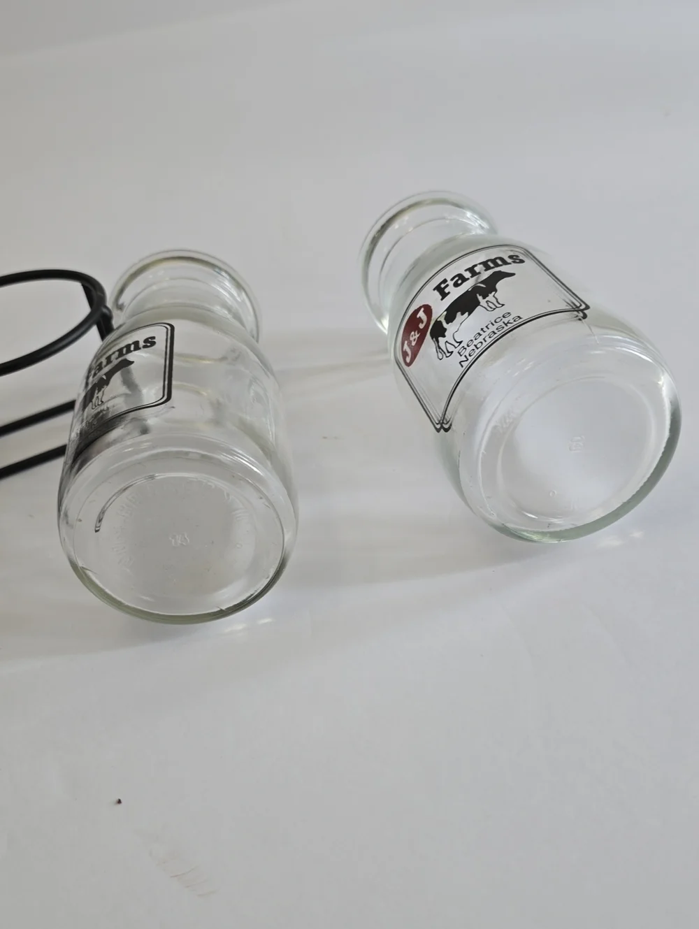 Vintage J&J Farms Set Of 2 Milk Glass Bottle Set With Metal Caddy Beatrice NE